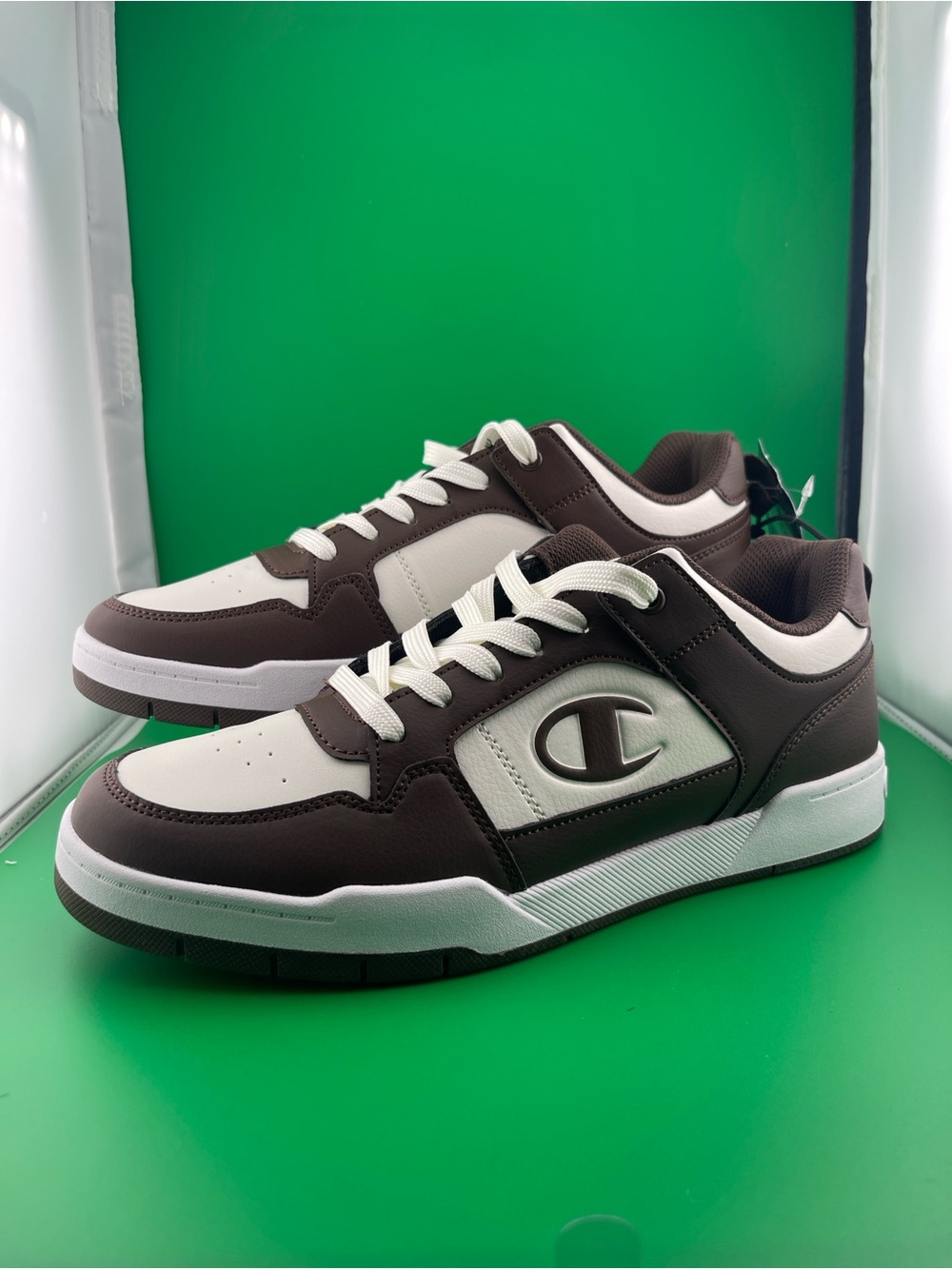 Champion Men's Chocolate Brown and White Low-Top Sneakers